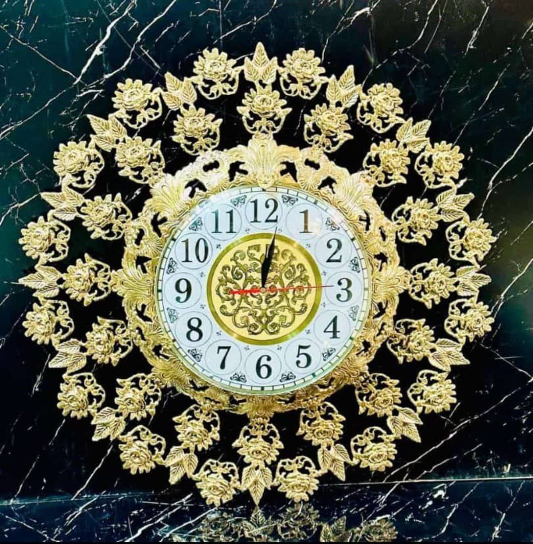 ساعت دیواری